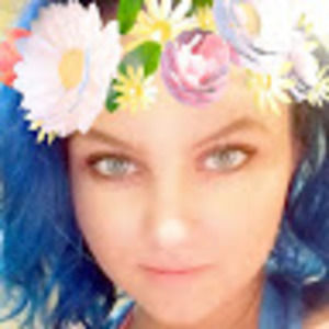 Meet your Posher, Desi